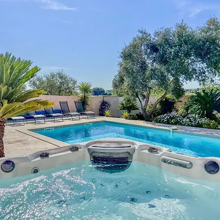 Muriel - Piscine Et Jacuzzi Prives